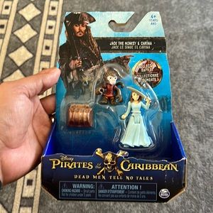 Pirates of the Caribbean Jack the Monkey & Carina Dead Men Tell No Tales New